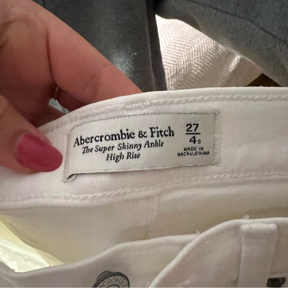 Abercrombie skinny ankle jeans NWT - Picture 3 of 5